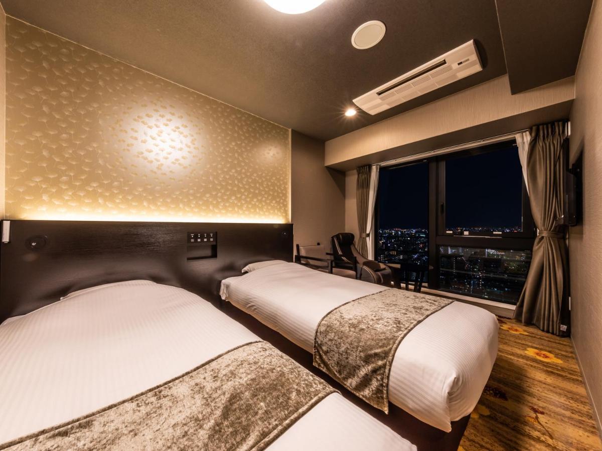 Apa Hotel Shin Osaka Eki Tower Exterior foto